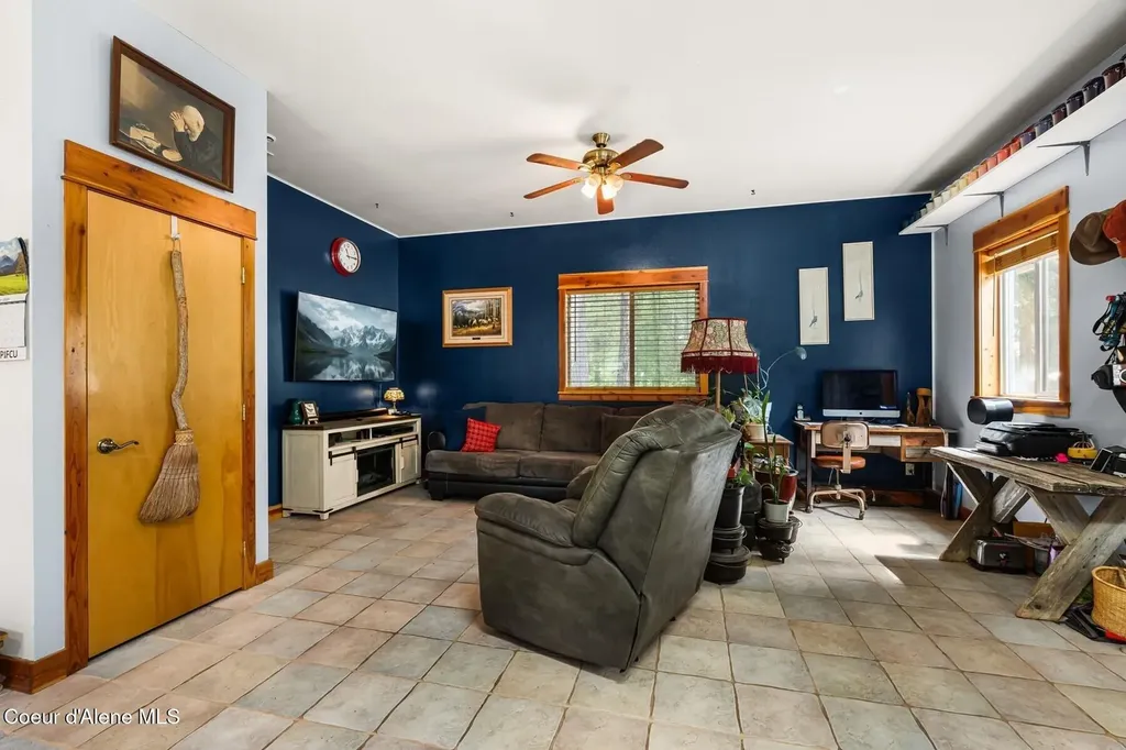 480 Natures Way Bonners Ferry ID 83805