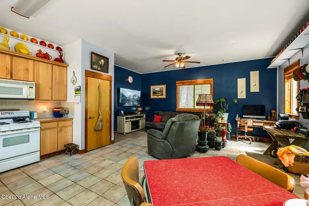 480 Natures Way Bonners Ferry ID 83805