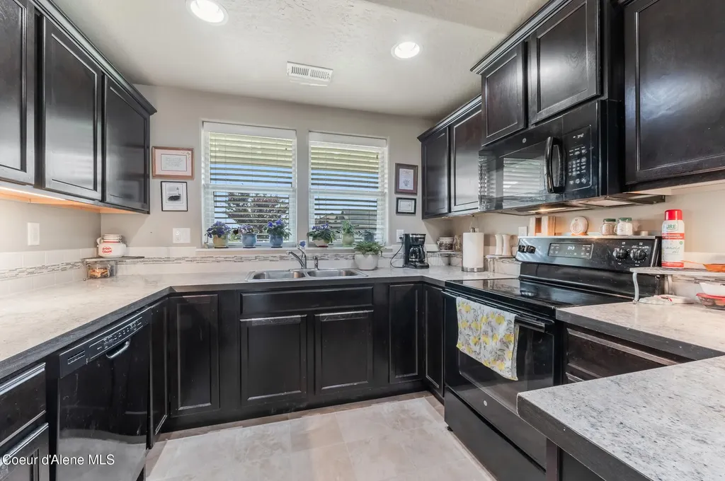 6255 W Harmony Street Rathdrum ID 83858