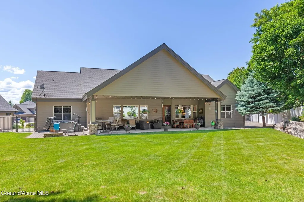 11432 N Cattle Drive Hayden ID 83835