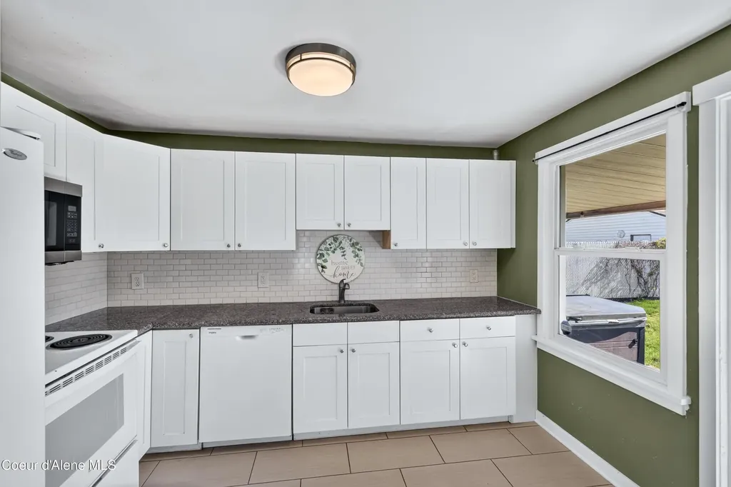 5104 N Elgin Street Spokane WA 99205