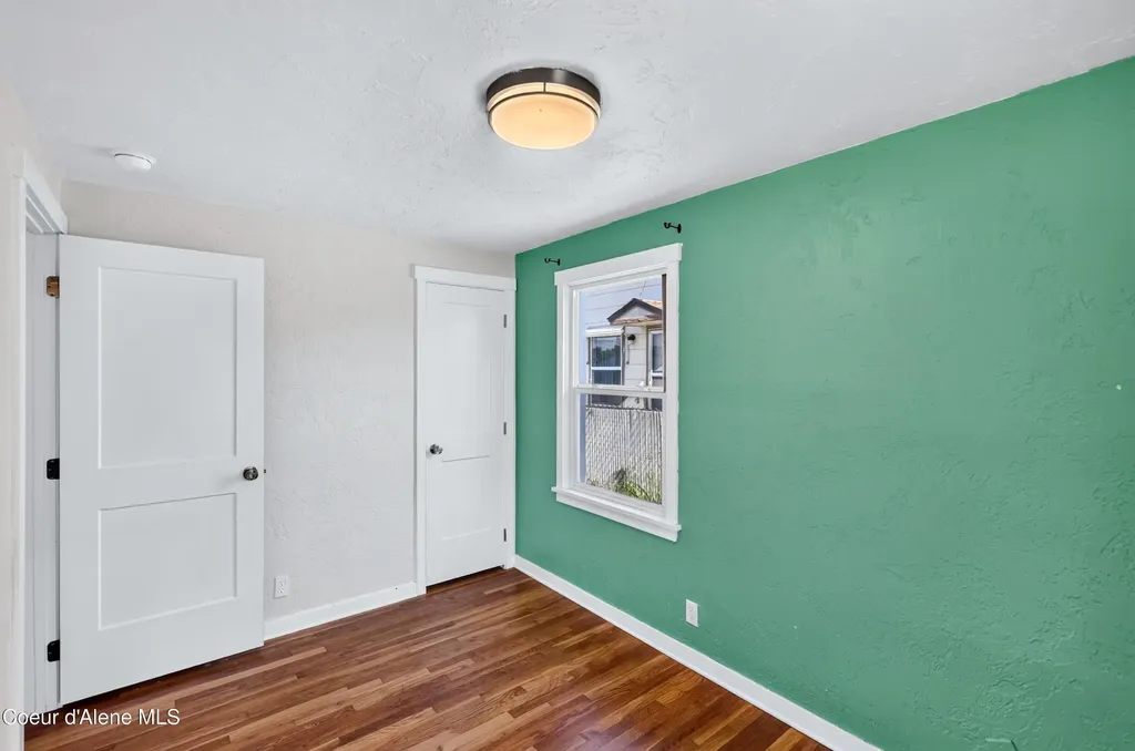 5104 N Elgin Street Spokane WA 99205