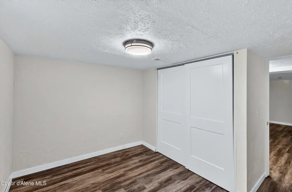 5104 N Elgin Street Spokane WA 99205