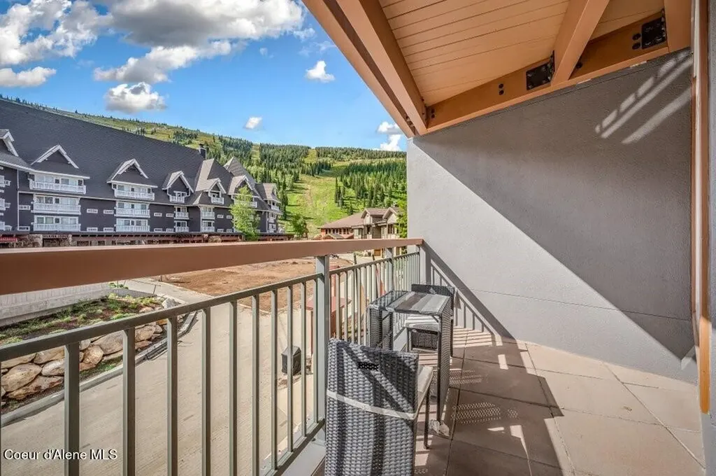 124 Village Lane Sandpoint ID 83864