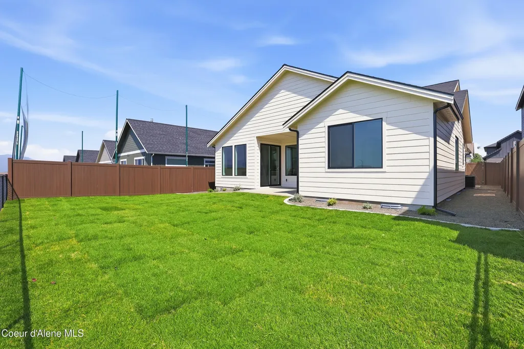 3383 N Blaze Loop Post Falls ID 83854