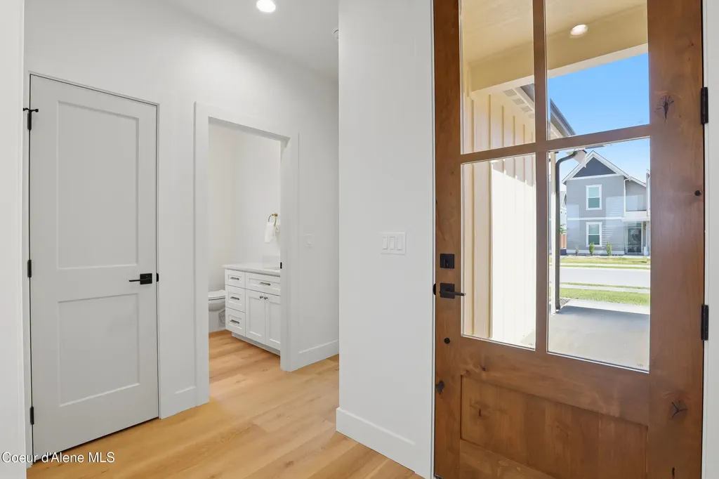 3383 N Blaze Loop Post Falls ID 83854