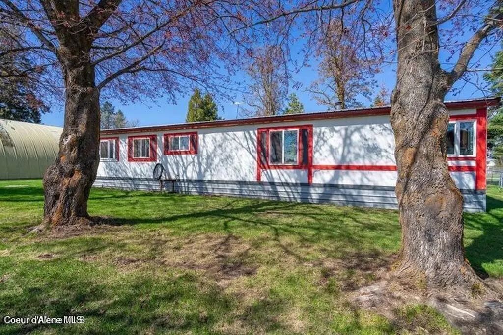 3520 W Cranston Avenue Hayden ID 83835