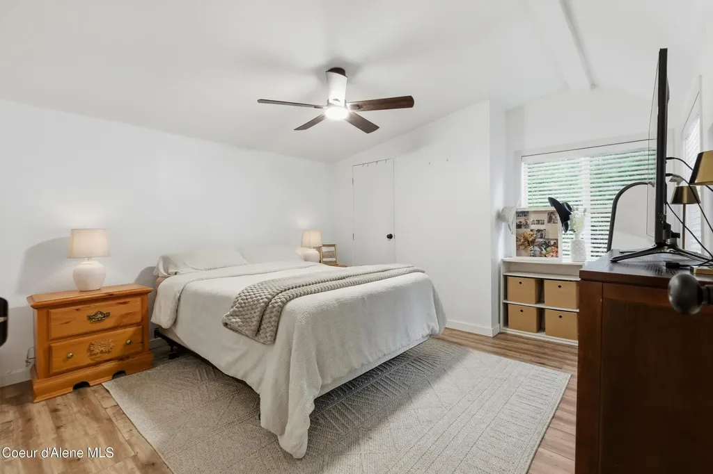 16020 E 5th Street Bayview ID 83803