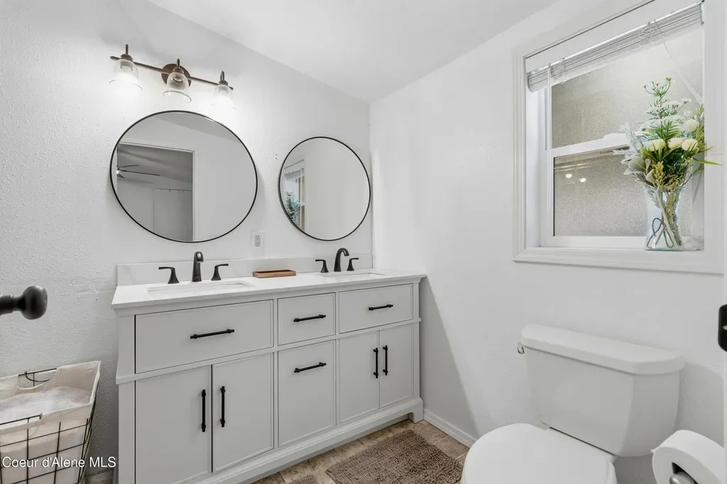 16020 E 5th Street Bayview ID 83803