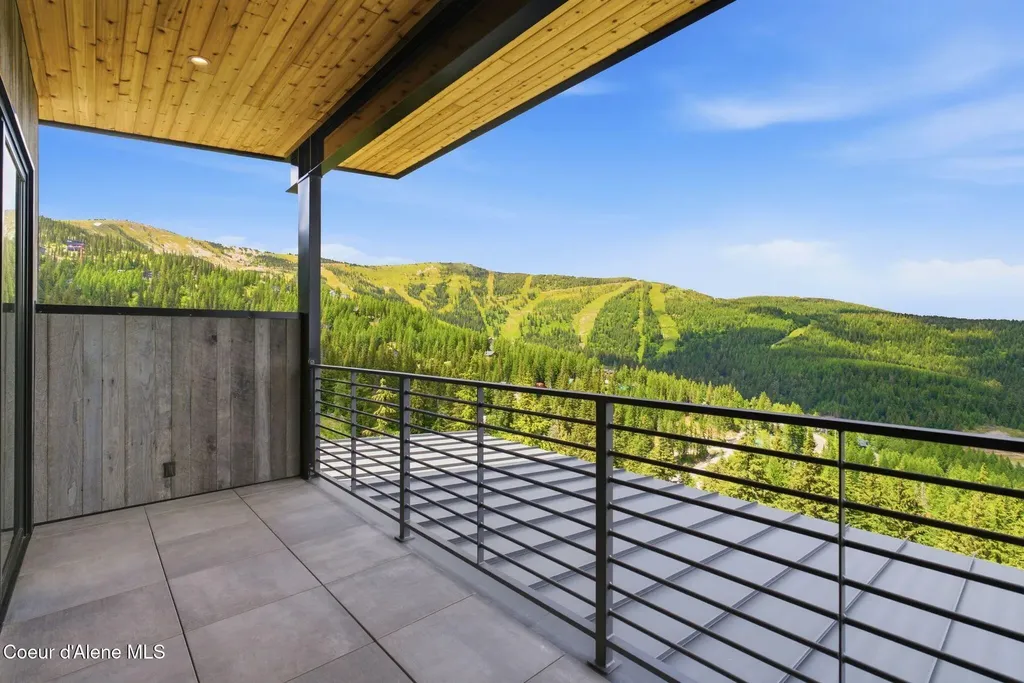 277 Blizzard Drive Sandpoint ID 83864