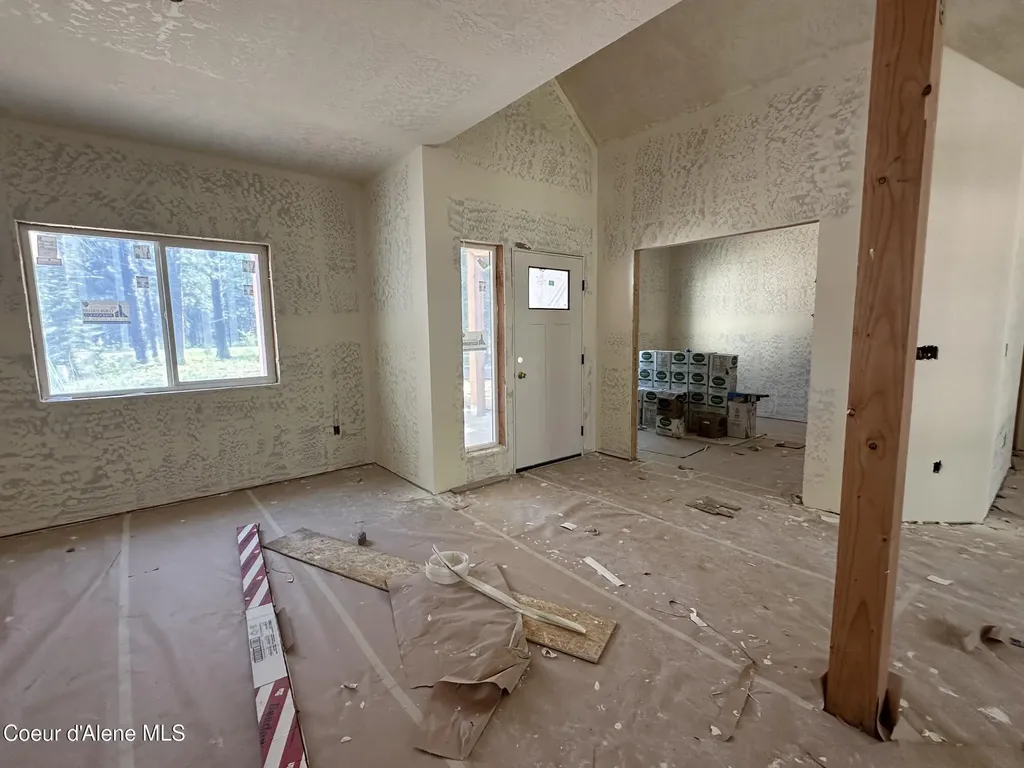 2663 W Seasons Road Athol ID 83801