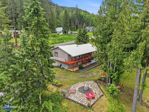 955 Bottle Bay Road Sagle ID 83860