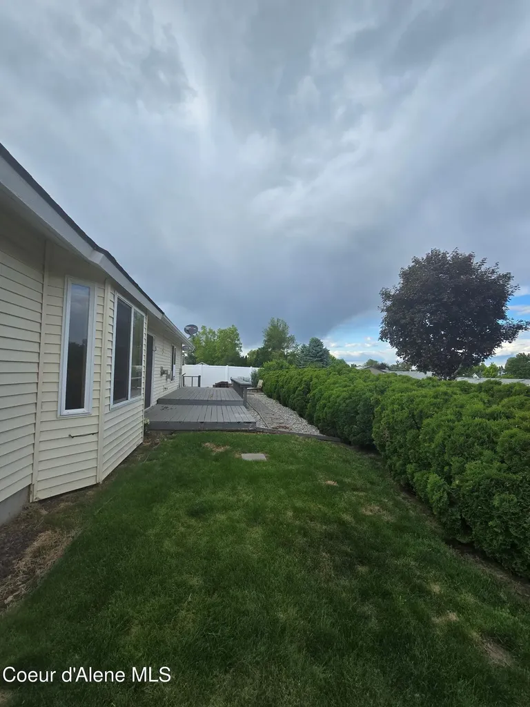 1714 N Quail Run Boulevard Post Falls ID 83854