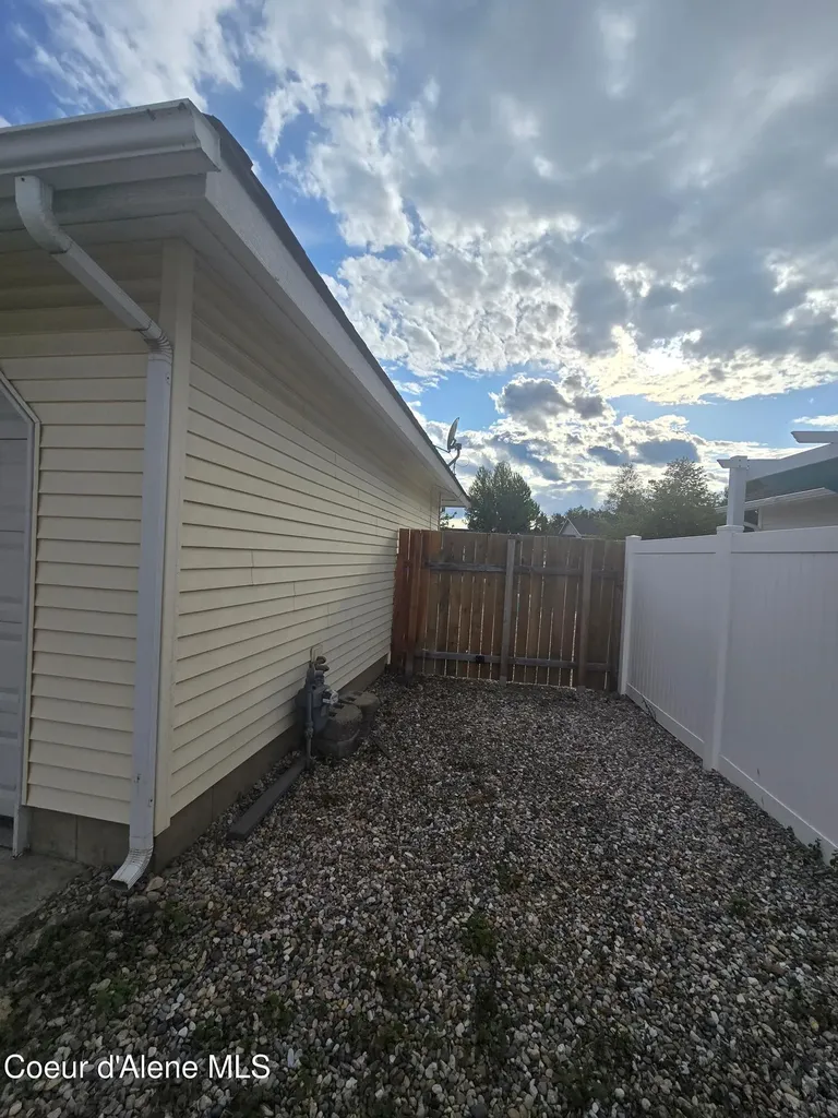 1714 N Quail Run Boulevard Post Falls ID 83854