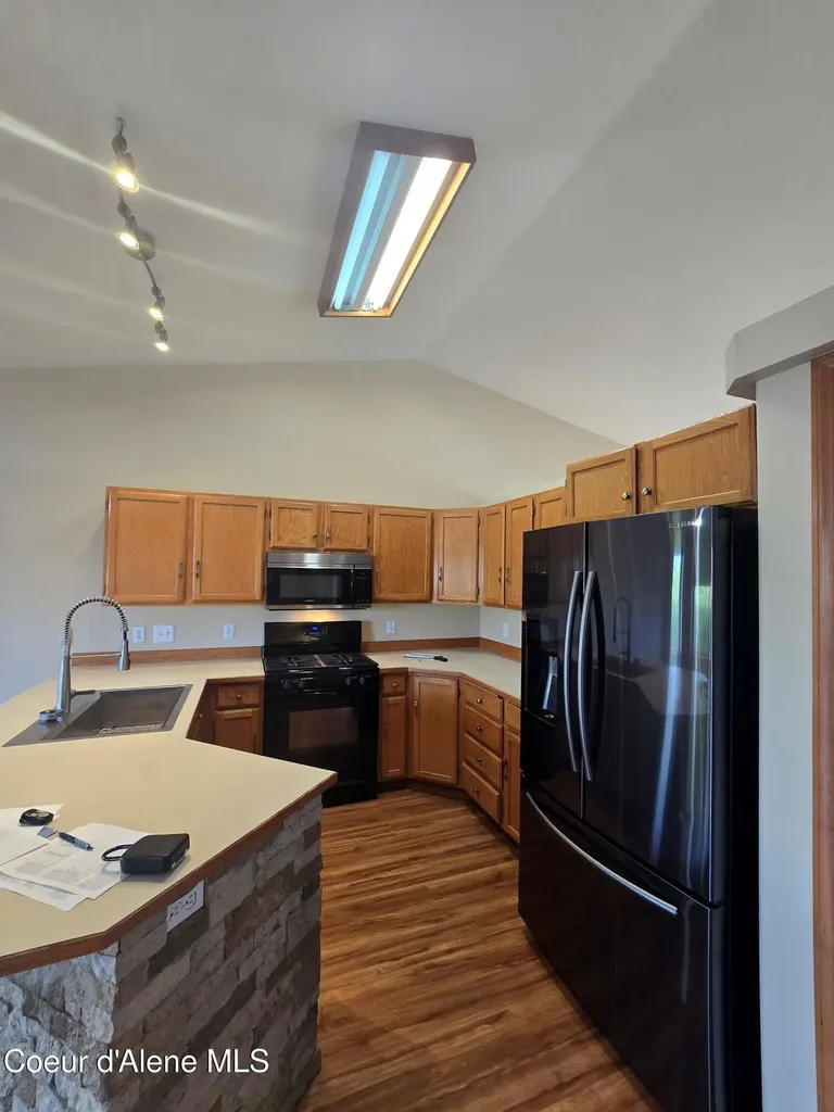 1714 N Quail Run Boulevard Post Falls ID 83854