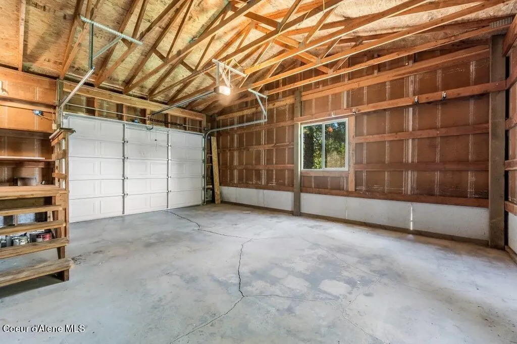 2075 Denton Road Hope ID 83836