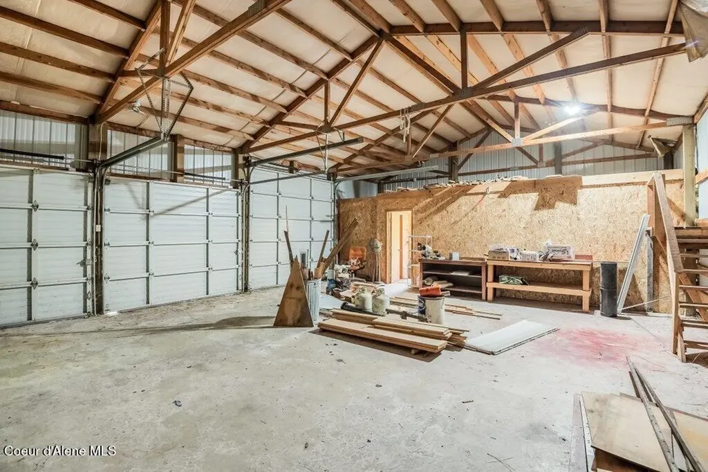 2075 Denton Road Hope ID 83836