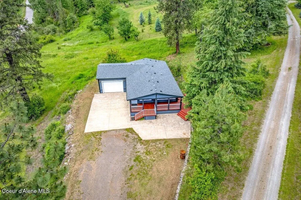 2075 Denton Road Hope ID 83836