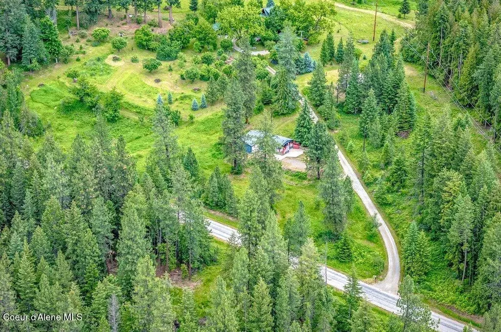 2075 Denton Road Hope ID 83836
