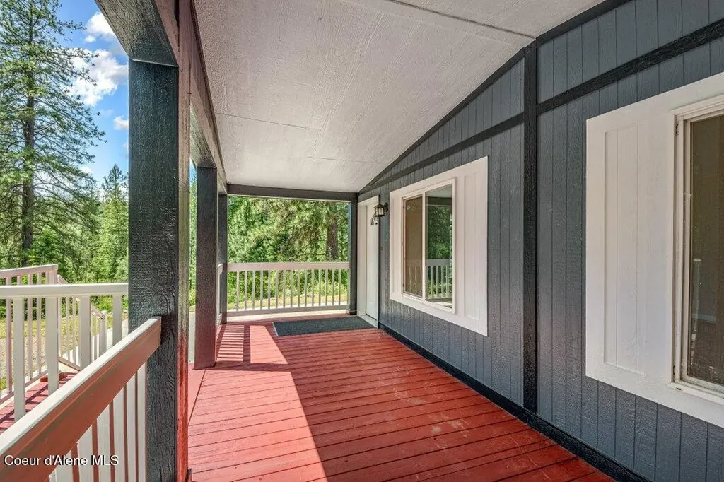 2075 Denton Road Hope ID 83836
