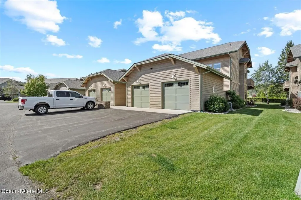 511 Guthrie Place Dover ID 83825