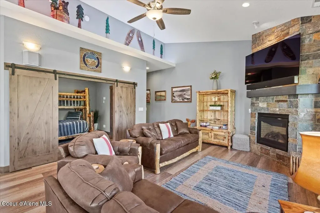 511 Guthrie Place Dover ID 83825