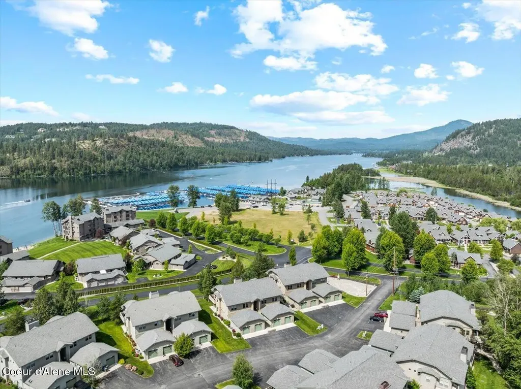 511 Guthrie Place Dover ID 83825