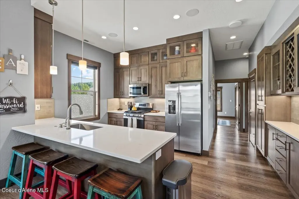 511 Guthrie Place Dover ID 83825