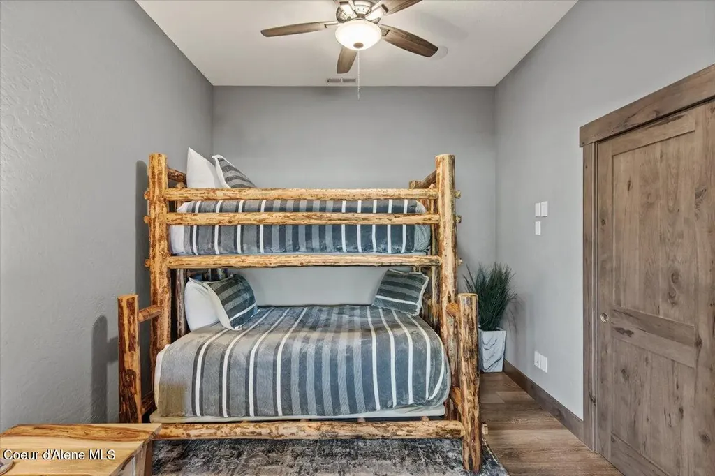 511 Guthrie Place Dover ID 83825