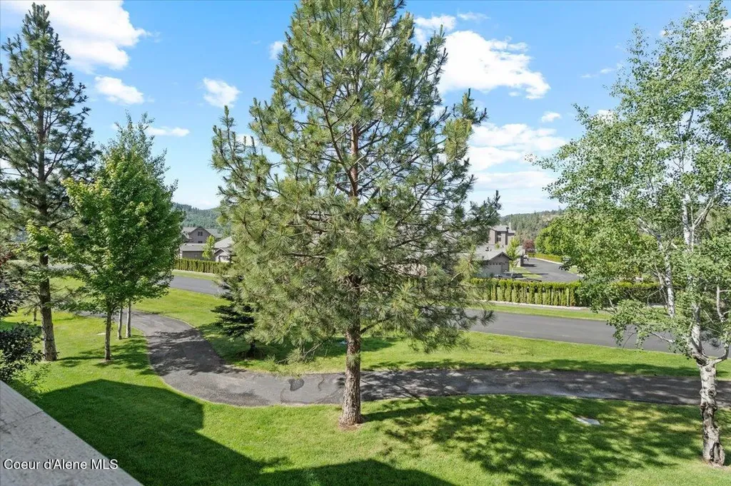 511 Guthrie Place Dover ID 83825