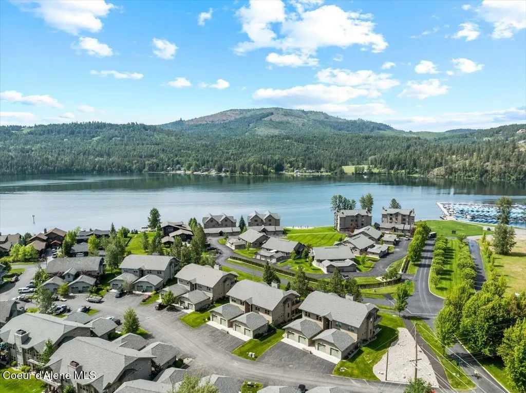 511 Guthrie Place Dover ID 83825