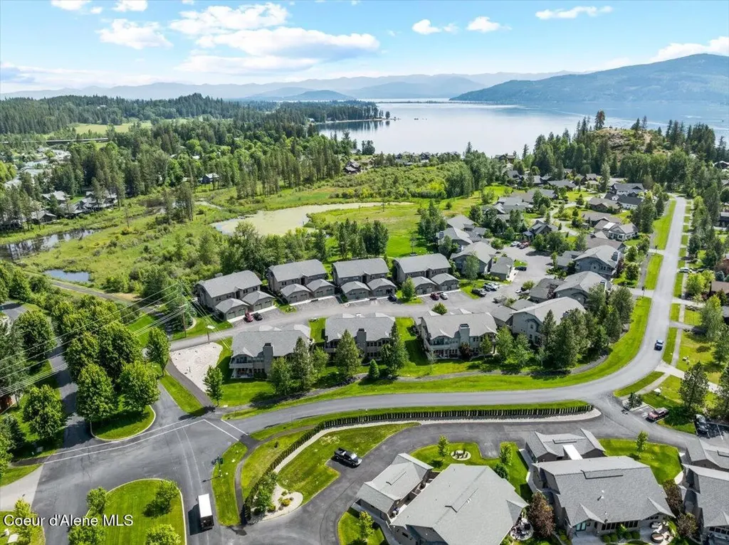 511 Guthrie Place Dover ID 83825