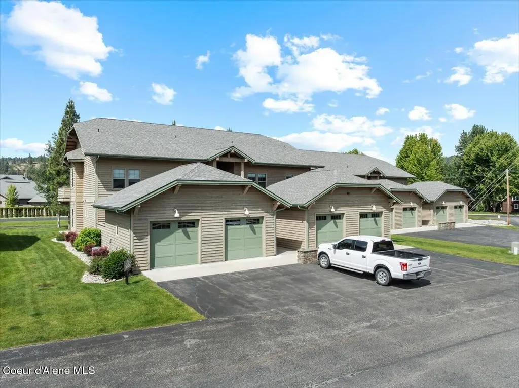 511 Guthrie Place Dover ID 83825