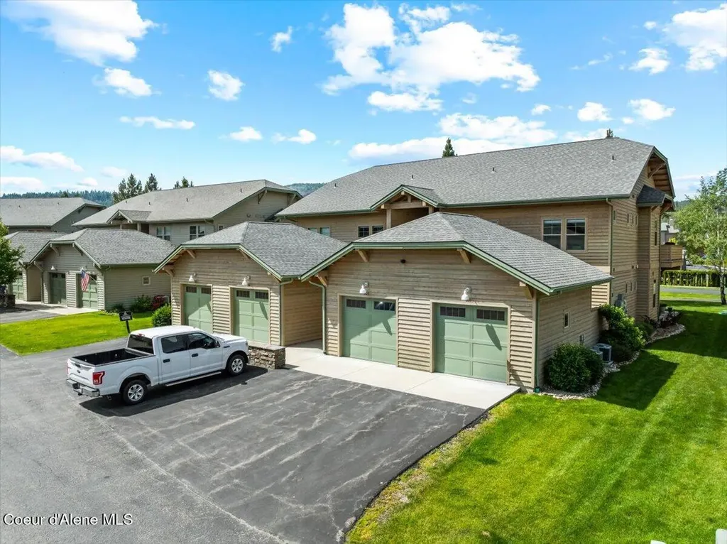 511 Guthrie Place Dover ID 83825