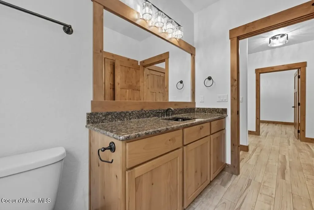 12664 E Howard Road Athol ID 83801