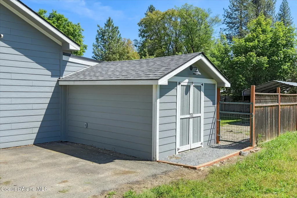 374 Dixon Street Priest River ID 83856