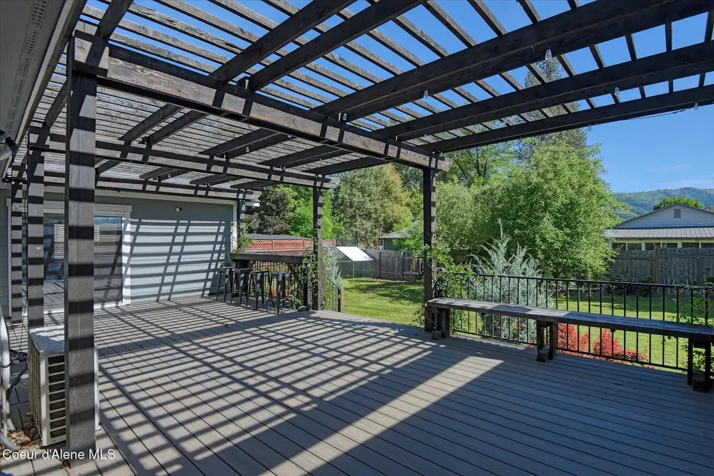 374 Dixon Street Priest River ID 83856