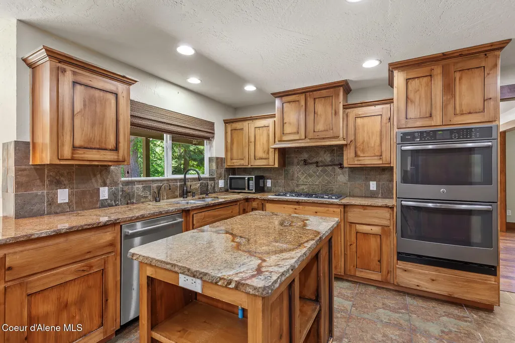 3075 E York Court Hayden ID 83835