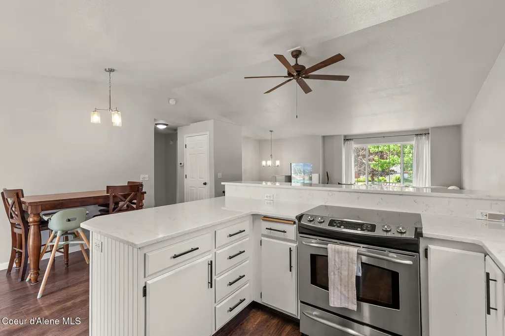9706 N Ptarmigan Drive Hayden ID 83835