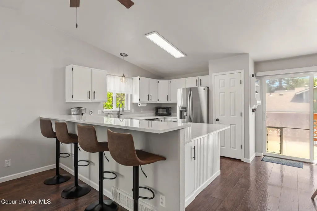 9706 N Ptarmigan Drive Hayden ID 83835
