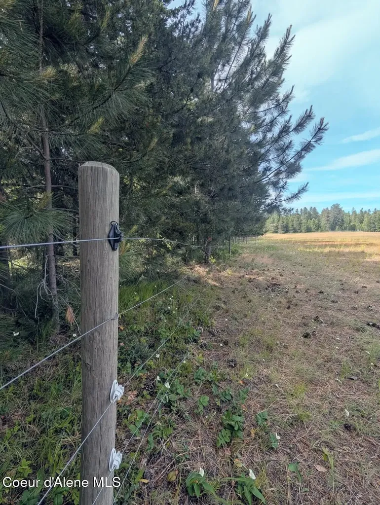 22 April Rose Way Bonners Ferry ID 83805