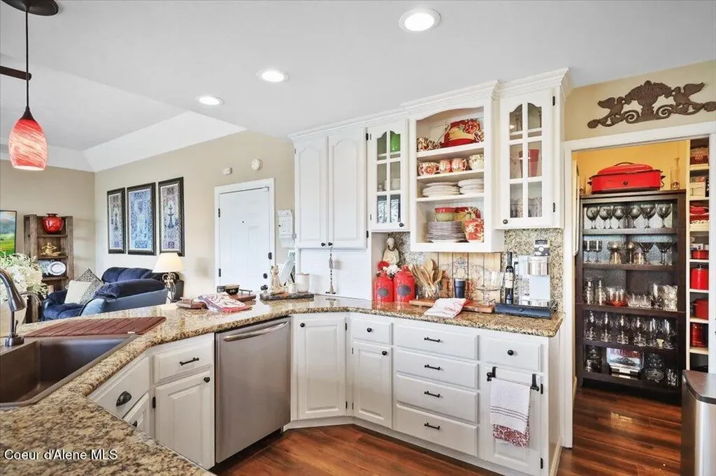 1219 E Loch Haven Drive Hayden ID 83835