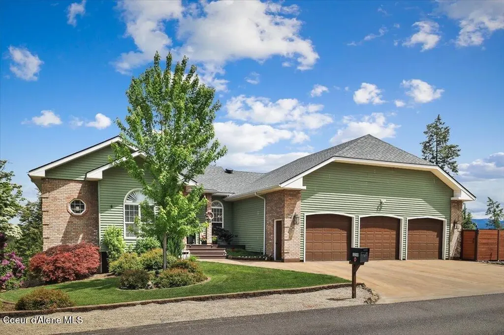1219 E Loch Haven Drive Hayden ID 83835
