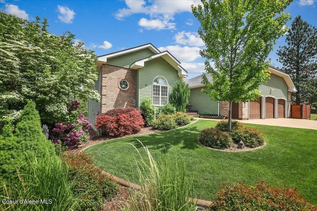 1219 E Loch Haven Drive Hayden ID 83835