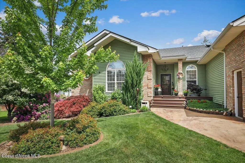 1219 E Loch Haven Drive Hayden ID 83835