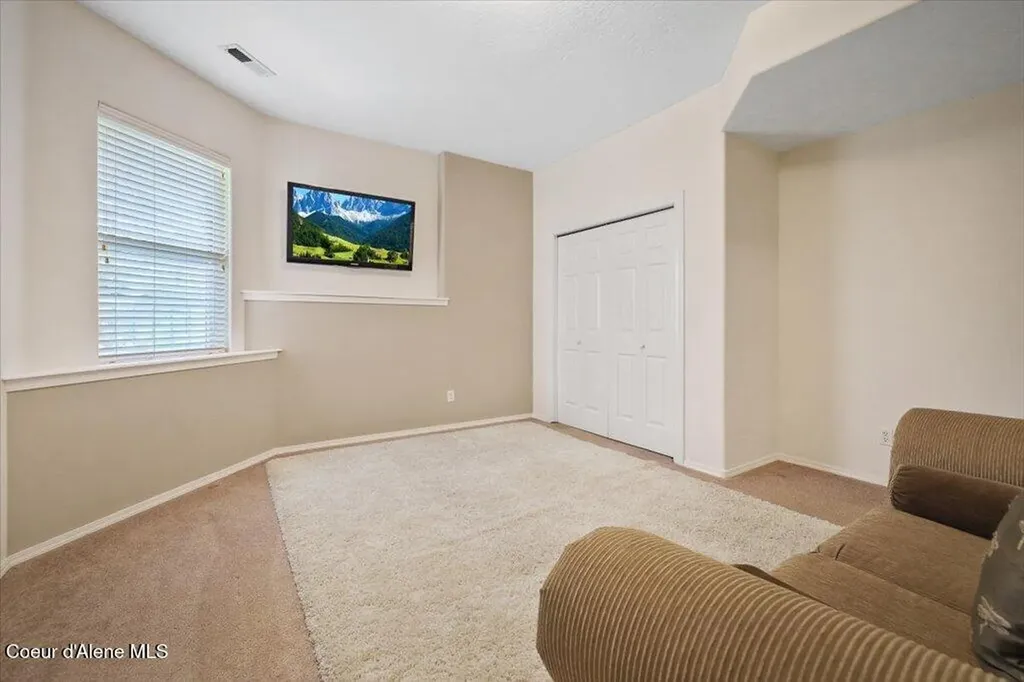 1219 E Loch Haven Drive Hayden ID 83835