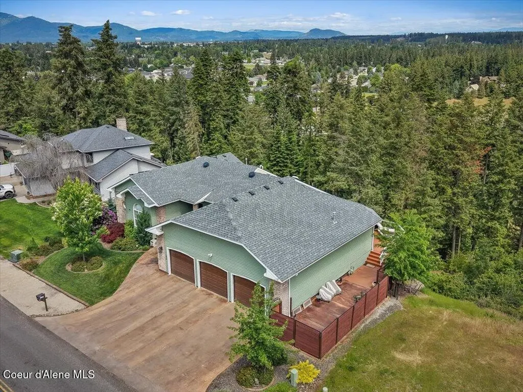 1219 E Loch Haven Drive Hayden ID 83835