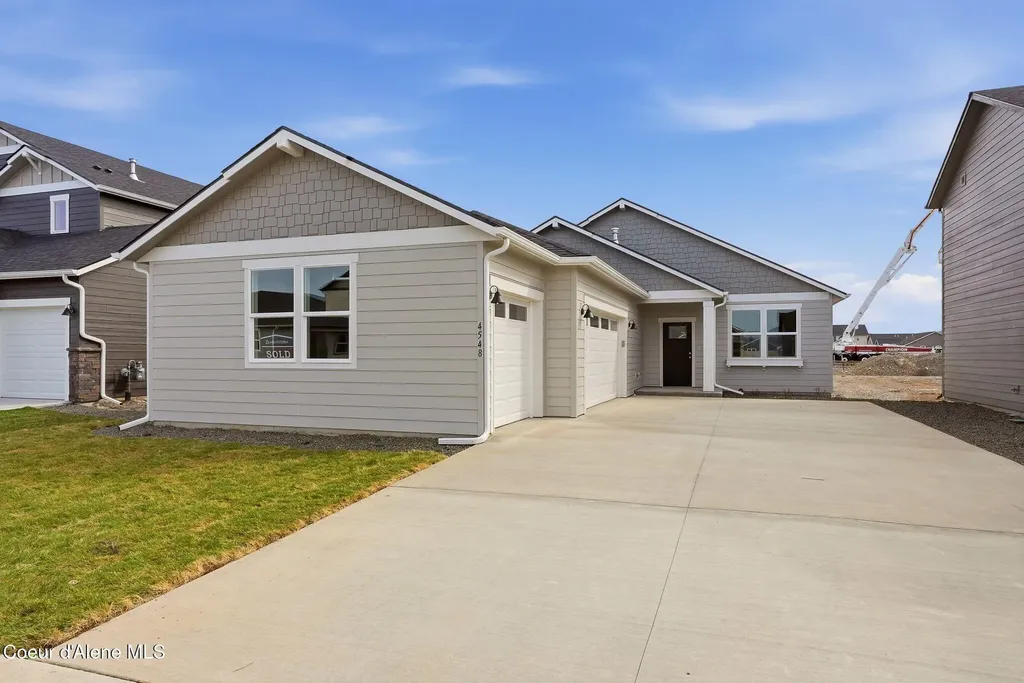 3281 N Pale Fox Street Post Falls ID 83854