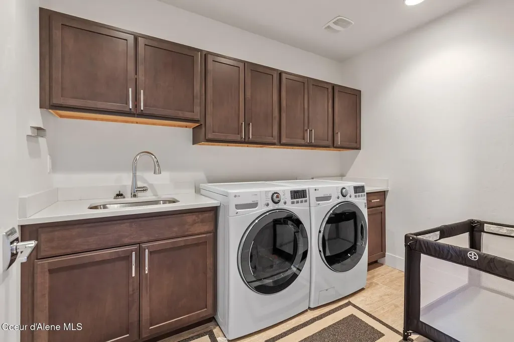 520 S Marion Court Harrison ID 83833