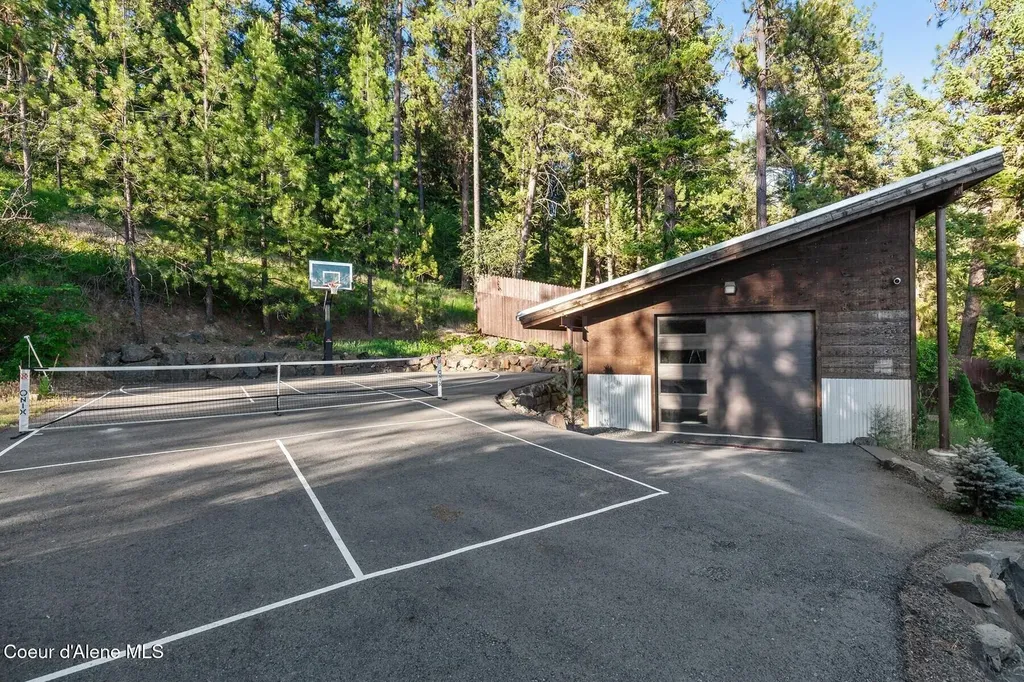 520 S Marion Court Harrison ID 83833